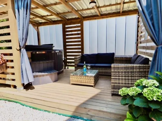 Pomale Vendeghaz Ferienhaus